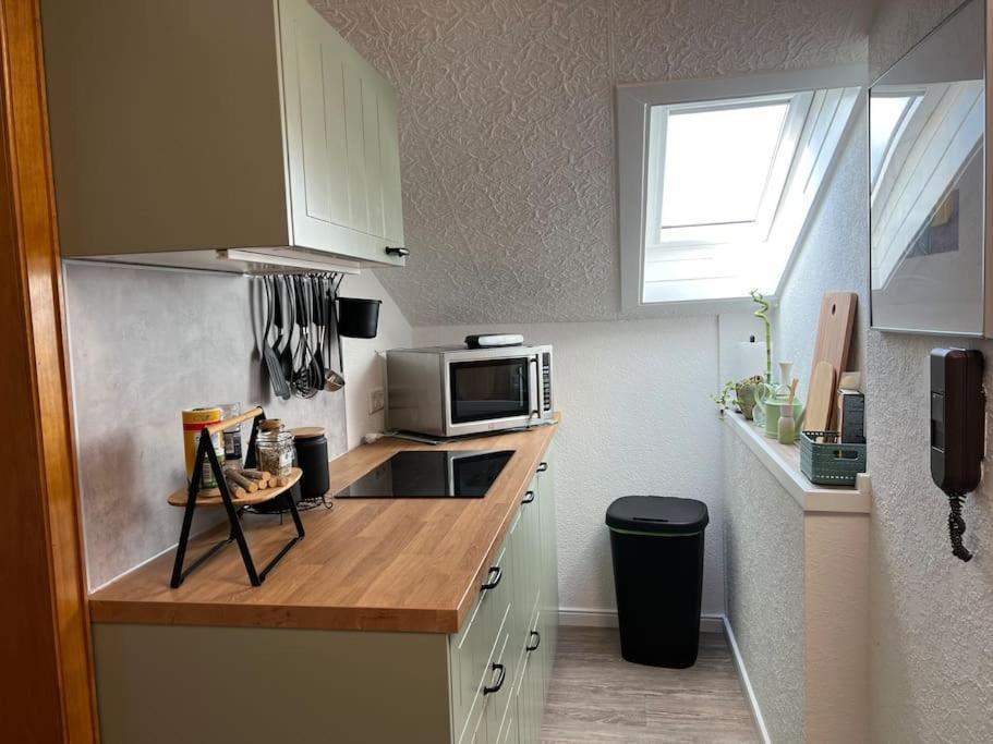 Gemuetliches Apartment Fuer Messe, Job & Kurzurlaub Im Gruenen, Naehe Duesseldorf 梅尔布施 外观 照片